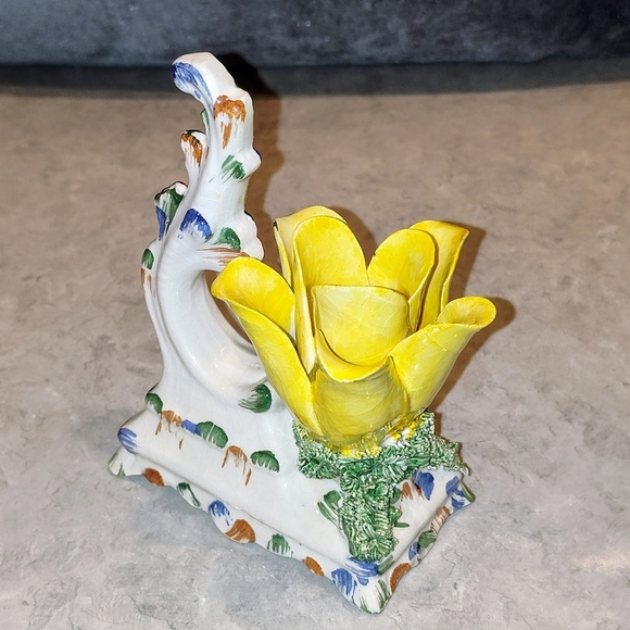 1950s BASSAŃO VICTORIAN PORCELAIN CANDLE HOLDER HAND-PAINTED MADE IN ITALY - Picture 3 of 9